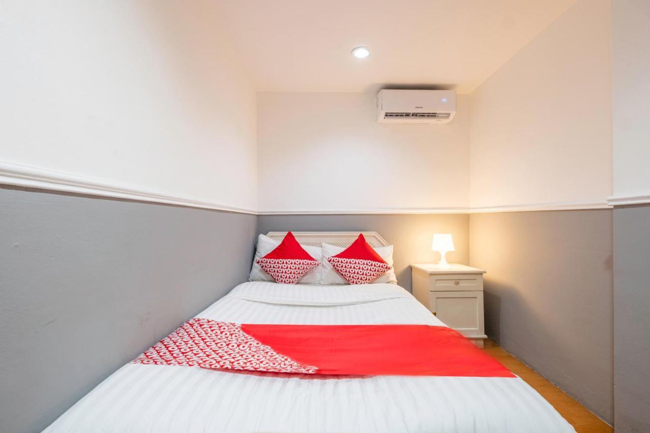 Oyo 1444 Patradissa Stasiun Bandung Hotel Ngoại thất bức ảnh