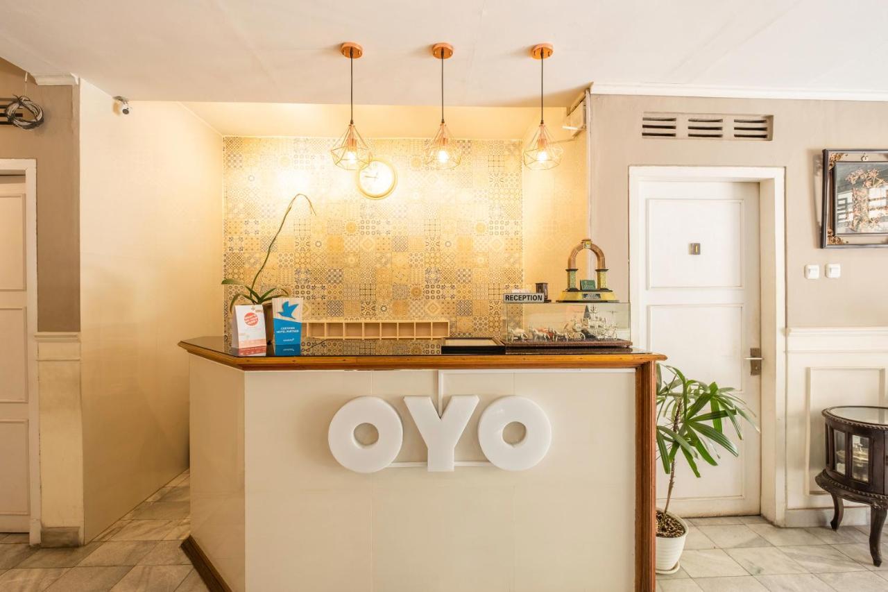 Oyo 1444 Patradissa Stasiun Bandung Hotel Ngoại thất bức ảnh