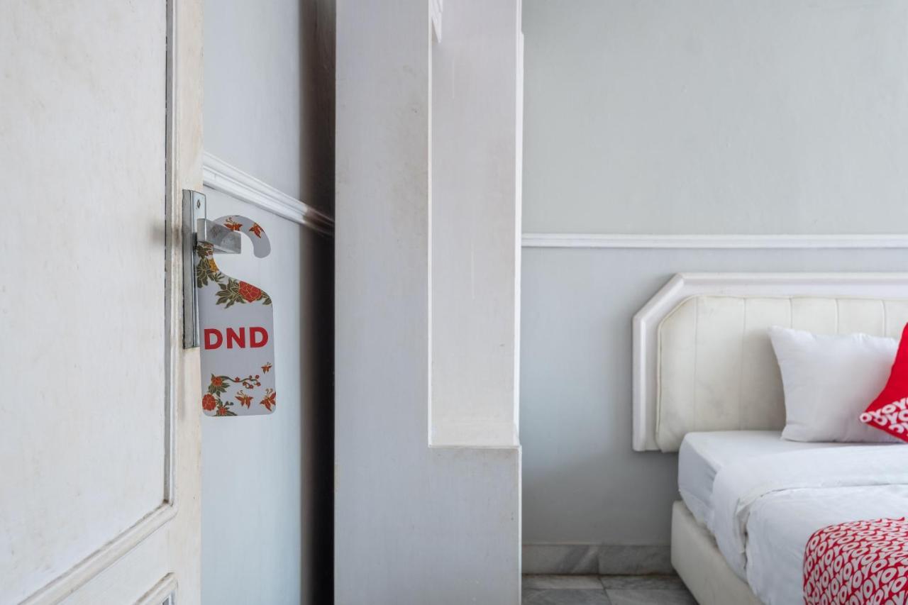Oyo 1444 Patradissa Stasiun Bandung Hotel Ngoại thất bức ảnh