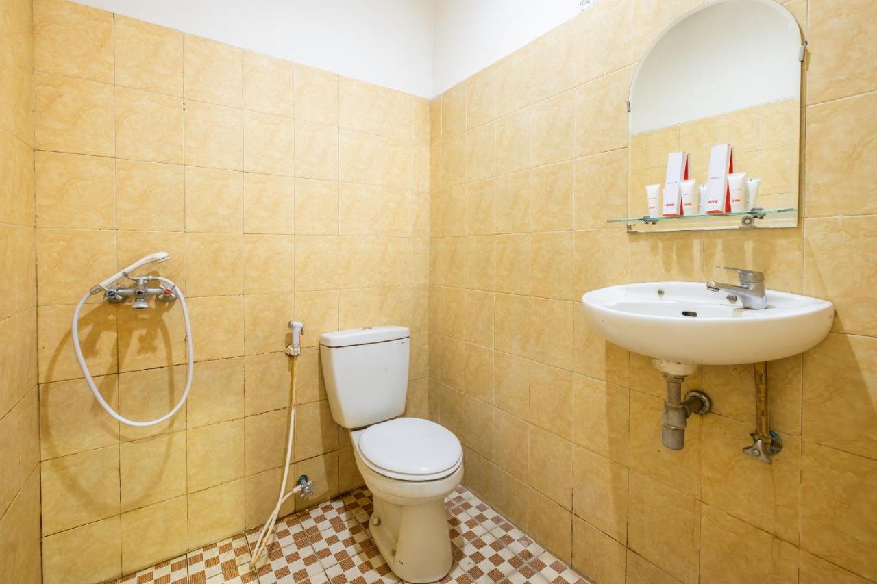 Oyo 1444 Patradissa Stasiun Bandung Hotel Ngoại thất bức ảnh