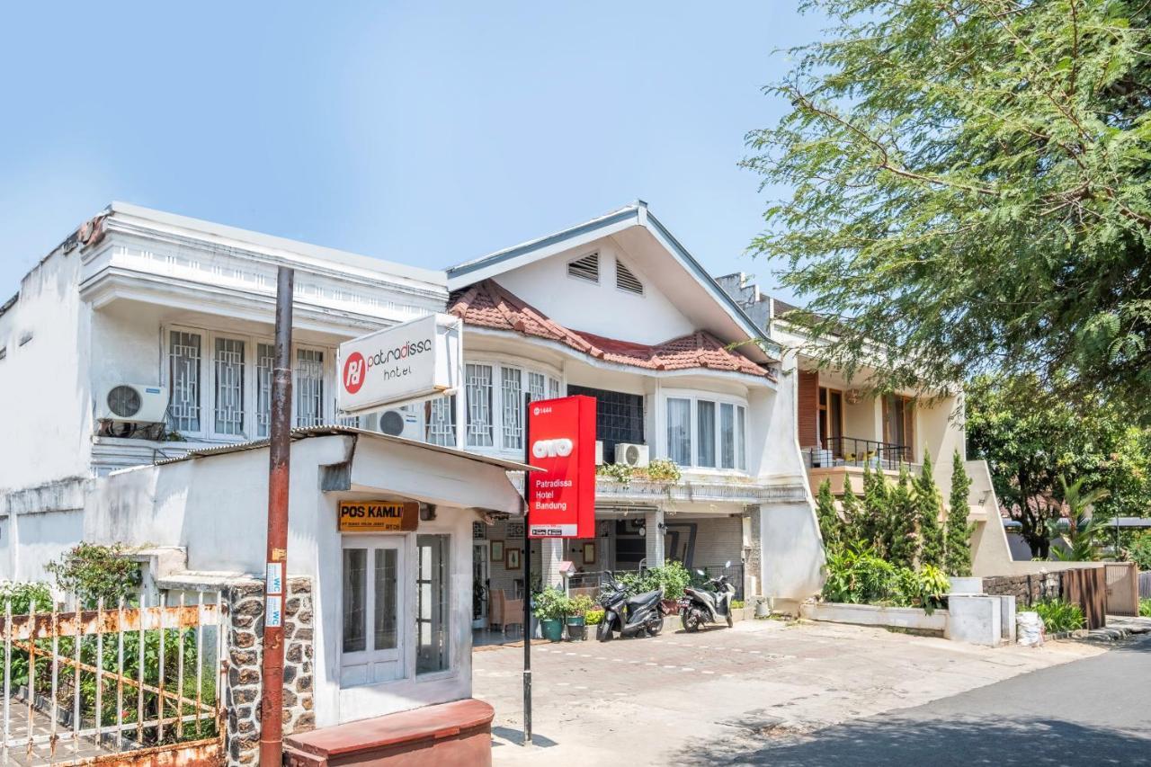 Oyo 1444 Patradissa Stasiun Bandung Hotel Ngoại thất bức ảnh